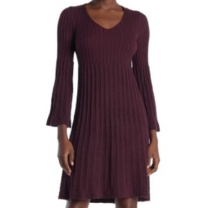 NWT Max Studio V-Neck Bell Sleeve Sweater Dress in Wine - Size Small